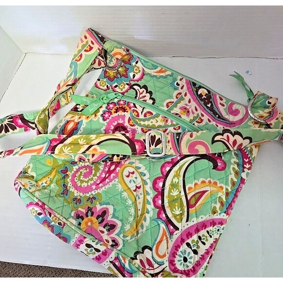 Vera Bradley Crossbody Bag Retired Tutti Fruitti Hipster Purse Adjustable Strap - Picture 13 of 13